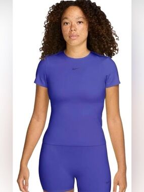 Nike Form Women's Purple Short-Sleeve Top Stealth Evaporation, XS